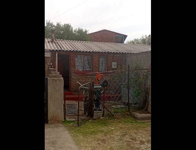 1 BEDROOM HOUSE FOR SALE IN MEADOWLANDS